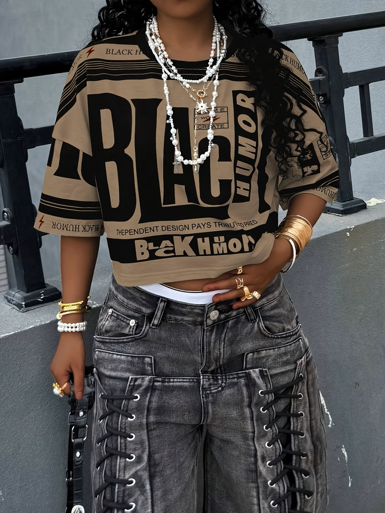 Dark Humor Y2K Cropped Tee – Retro Vibes, Modern Attitude