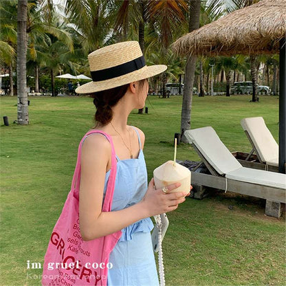 Spring and Summer New Style Beach Hat for Seaside Vacation, Sun Protection, Chanel-Inspired Red Elegant Fashion Flat-Top Flat-Brimmed Hat Trend